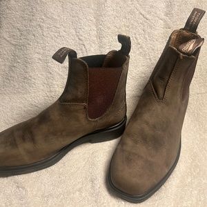 Women’s Blundstones